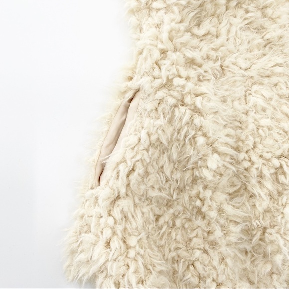 NWT Vegan Fur Vest in Natural by Go CoCo - Picture 8 of 10